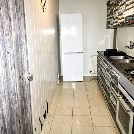 Cosy And Sunny Near Barcelona 莫勒山谷