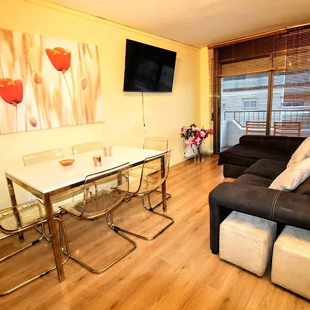 Cosy And Sunny Near Barcelona Apartment *